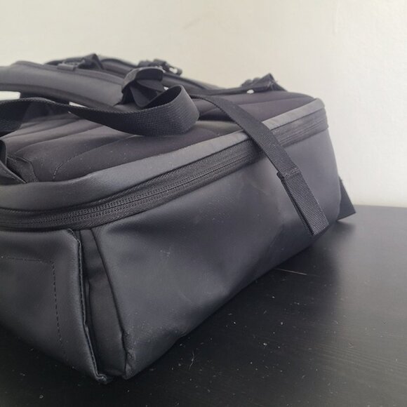 Nomatic Travel Pack 20L to 30L Laptop Sleeve Water Resistant Backpack Black - Picture 8 of 8